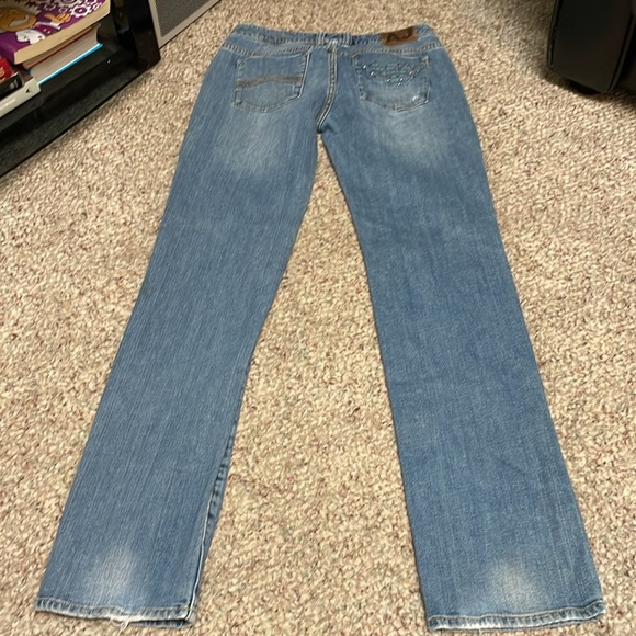 Armani distressed jeans with embellished back pocket size 29 by 34 - Picture 14 of 16